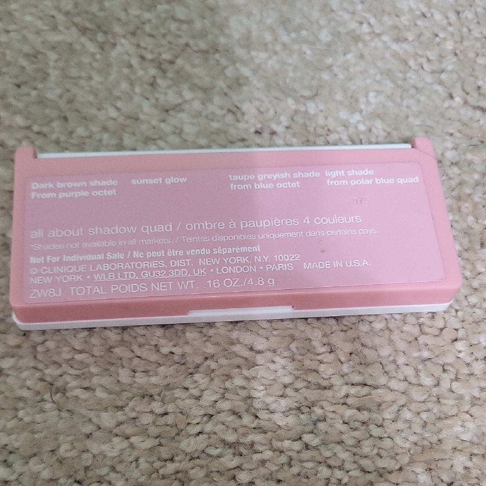 NWT Clinique Striped Makeup Palette in Black and White - Picture 4 of 4